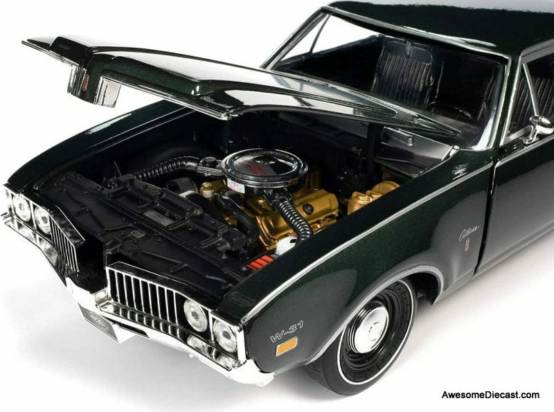 1969 Oldsmobile Cutlass S W-31, Metallic green 1:18 Diecast Model Car by Auto World