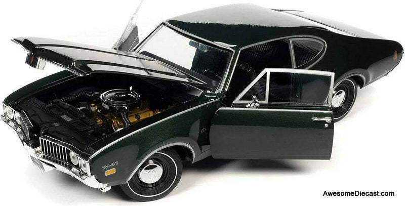 1969 Oldsmobile Cutlass S W-31, Metallic green 1:18 Diecast Model Car by Auto World