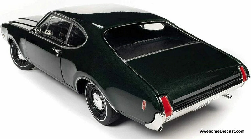 1969 Oldsmobile Cutlass S W-31, Metallic green 1:18 Diecast Model Car by Auto World