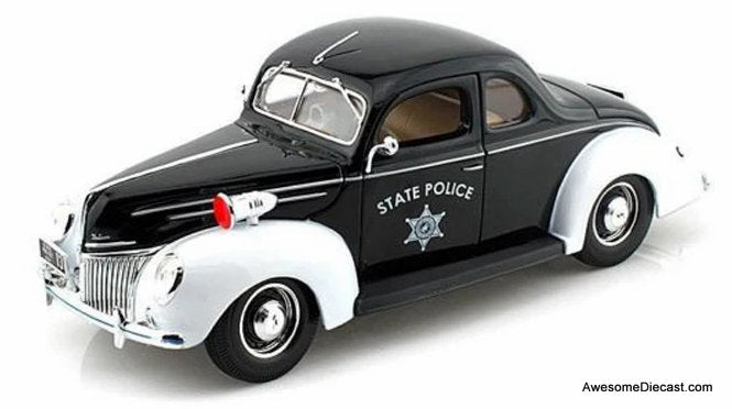1939 Ford Deluxe, State Police Car 1:18 Diecast Model Car by Maisto