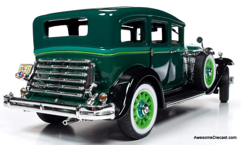 1931 Peerless Master 8 Sedan, Dark Green 1:18 Diecast Model Car by