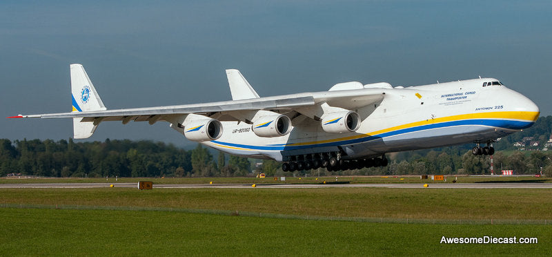 Antonov AN225 Mriya (Reg #UR-82060) 1:400 Diecast Model Plane by Gemini Jets