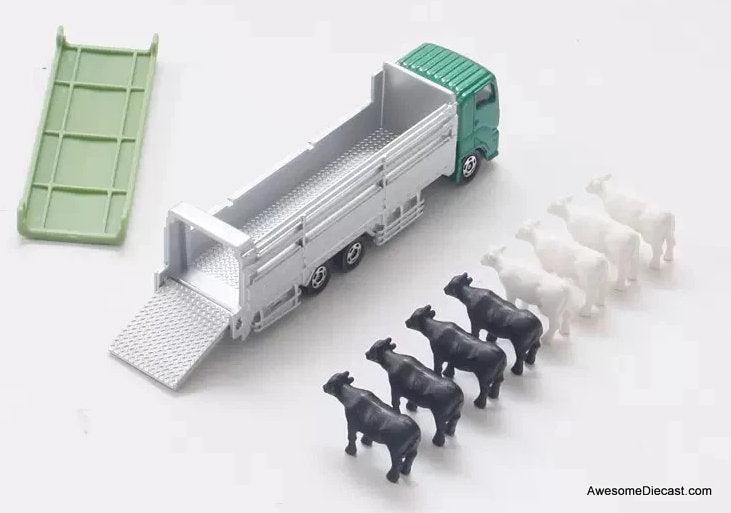 Isuzu Giga Cattle Truck w/Cattle Diecast Model Truck by Tomica