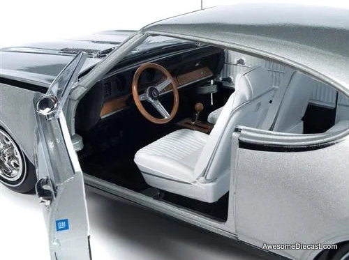 1968 Oldsmobile Cutlass Hurst, Silver (White Interior) 1:18 Diecast Model Car by Auto World