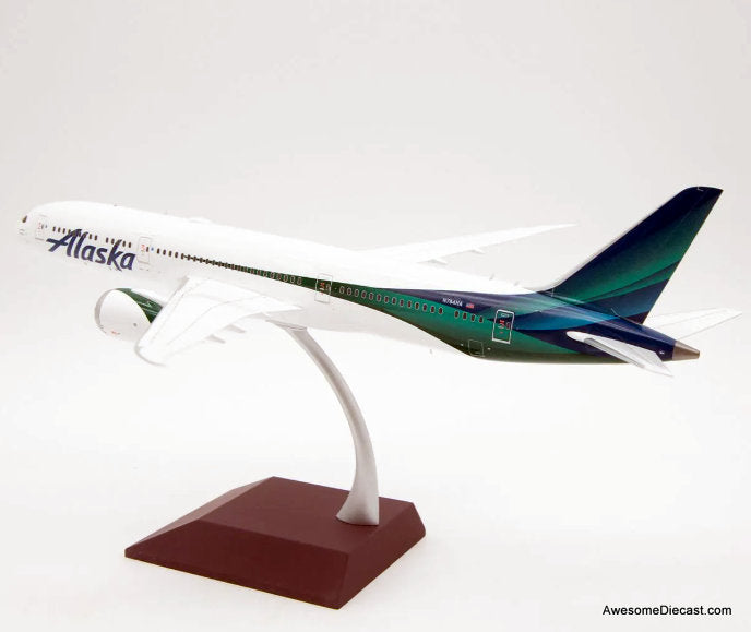 Boeing 787-9: Alaska Airlines (Reg #N784HA) 1:200 Diecast Model Plane by Gemini 200