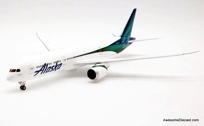 Boeing 787-9: Alaska Airlines (Reg #N784HA) 1:200 Diecast Model Plane by Gemini 200