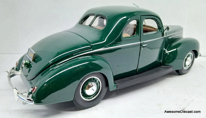 1939 Ford Deluxe, Green 1:18 Diecast Model Car by Maisto