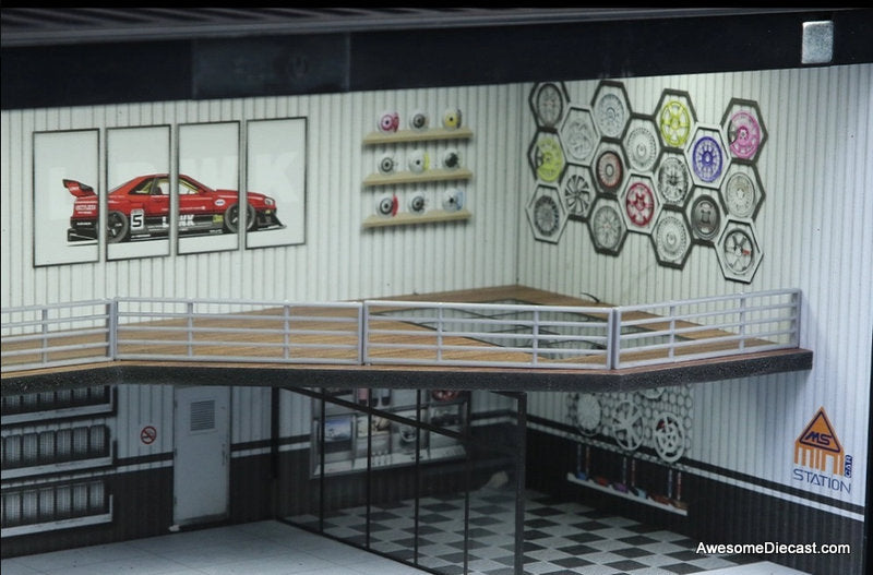 Container Showroom & Workshop w/Lighting 1:64 Diorama by MoreArt