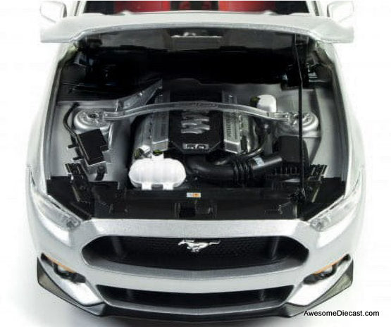 2017 Ford Mustang Gt 5.0, Ingot Silver/Black Roof 1:18 Diecast Model Car by Auto World
