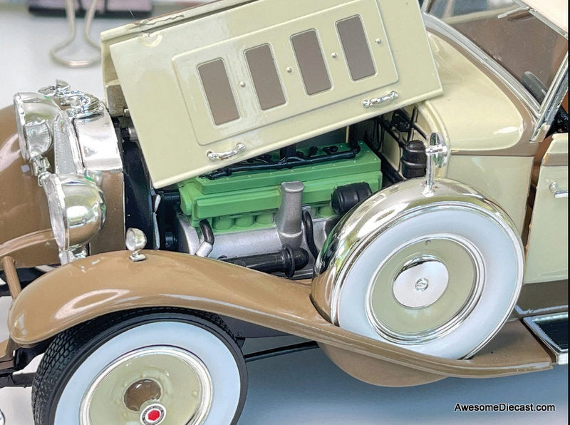 1930 Packard Eight Brewster, Tan/Coffee Brown 1:18 Diecast Model Car by Signature Models