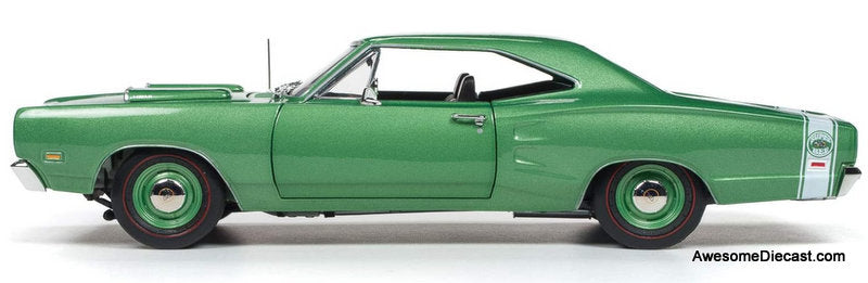 1969 Dodge Super Bee, Metallic Green 1:18 Diecast Model Car by Auto World