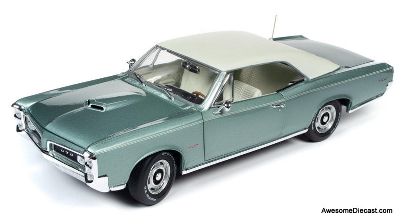 1966 Pontiac GTO, Palmetto Green 1:18 Diecast Model Car by Auto World