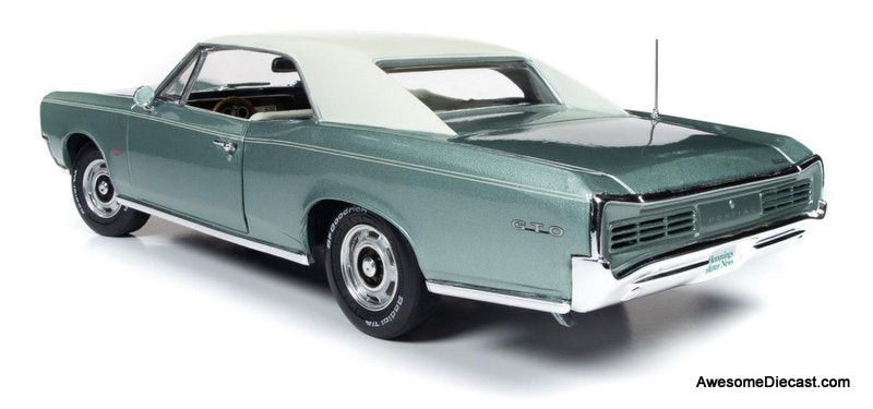 1966 Pontiac GTO, Palmetto Green 1:18 Diecast Model Car by Auto World