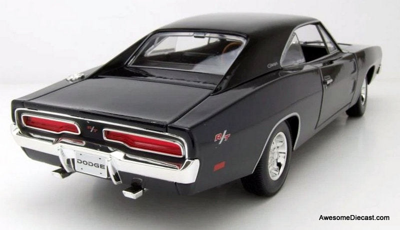 1969 Dodge Charger R/T, Black 1:18 Diecast Model Car by Maisto