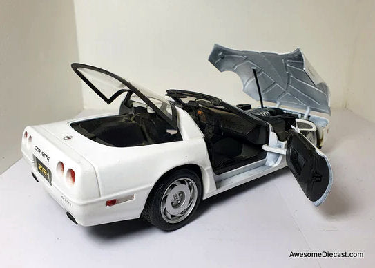 1992 Chevrolet Corvette ZR-1, White 1:18 Diecast Model Car by Maisto
