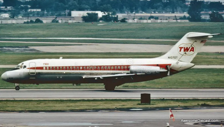McDonnell Douglas DC-9-15: (Trans World Airlines) TWA (Reg #N1070T) 1:400 Diecast Model Plane by V1:400