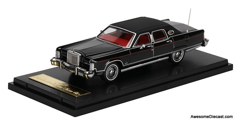 1979 Lincoln Continental Town Car, Black 1:64 Diecast Model Car by Sun Star