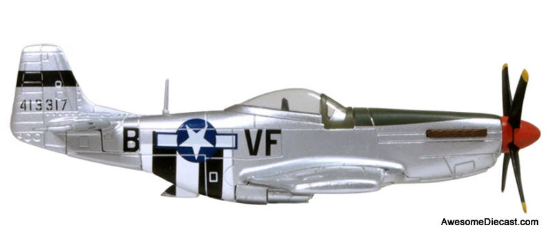 North American P-51D Mustang Fighter Aircraft "England" (1944) US Army Air Forces 1:72 Diecast Model Plane by Oxford Diecast