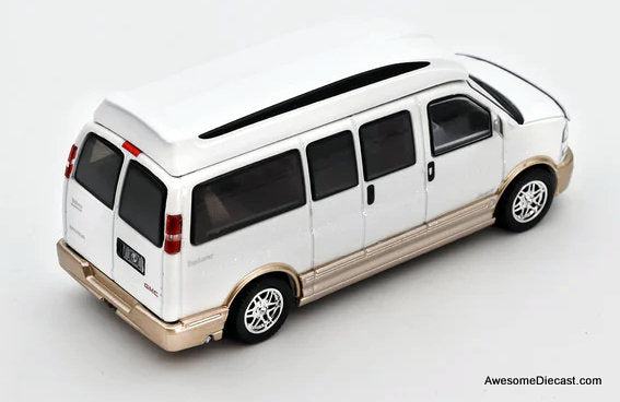 GMC Savana Explorer, Pearlescent White 1:64 Diecast Model Car by
