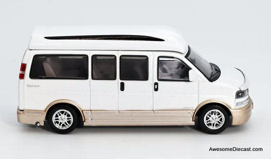 GMC Savana Explorer, Pearlescent White 1:64 Diecast Model Car by Shadow