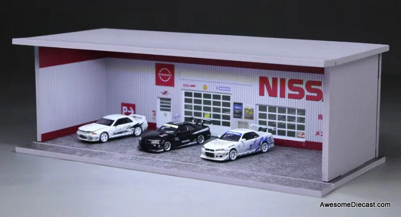 Nissan Inspection Workshop w/Lighting 1:64 Diorama by MoreArt