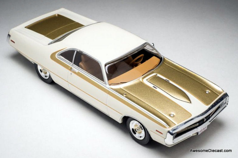 1970 Chrysler 300 Hurst, Cream/Gold 1:43 Diecast Model Car by Altaya