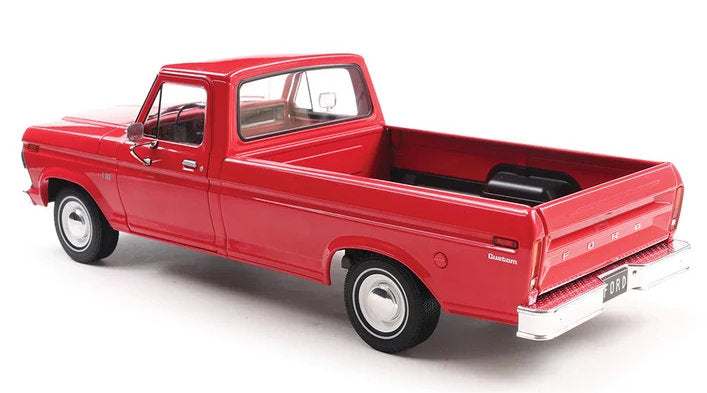 1974 Ford F-100 Pick-Up, Candy Apple Red 1:18 Diecast Model Truck by IXO