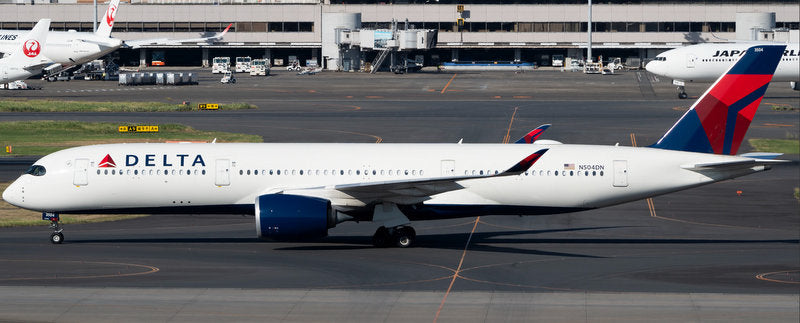 Airbus A350-900 Delta Airlines (Reg #N504DN) 1:200 Diecast Model Plane by Gemini 200