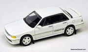 Mitsubishi Galant VR-4, Sophia White 1:64 Diecast Model Car by Para64