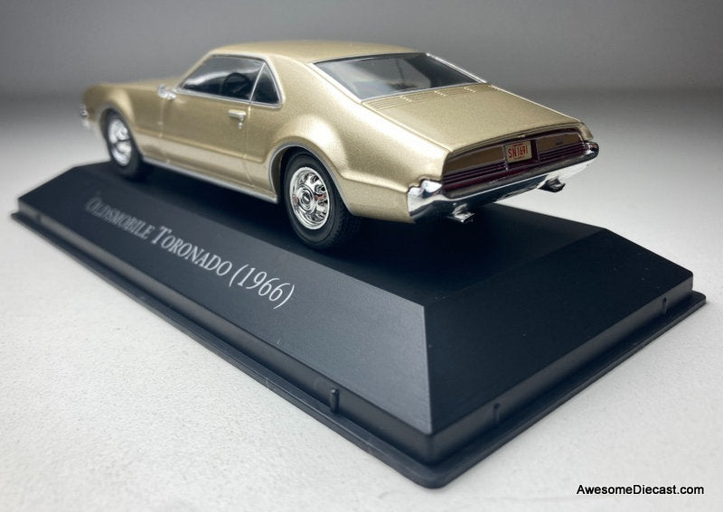 1966 Oldsmobile Toronado, Metallic Gold 1:43 Diecast Model Car by DeAgostini