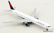 Boeing 767-400 Delta Airlines (Reg #N482MH) "Vince Dooley" 1:200 Diecast Model Plane by Gemini 200