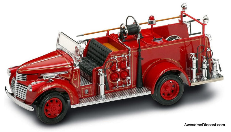 1941 GMC Fire Truck 1:24 Diecast Model Fire Truck (w/Gold Plated Coin) by Signature Models