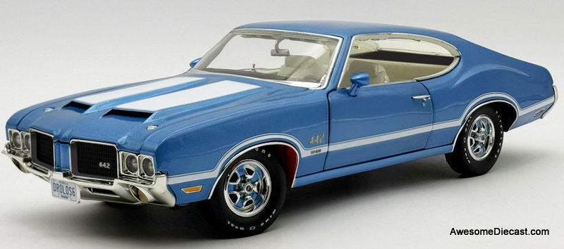 1971 Oldsmobile 442 W30, Viking Blue "Dr Olds" 1:18 Diecast Model Car by ACME