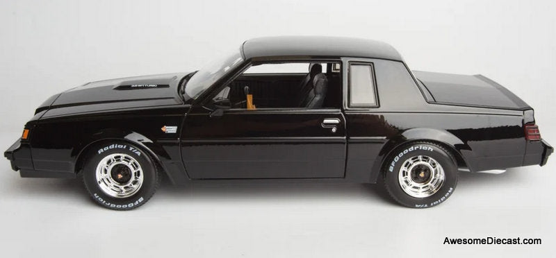 1987 Buick Grand National. Black 1:18 Diecast Model Car by Maisto