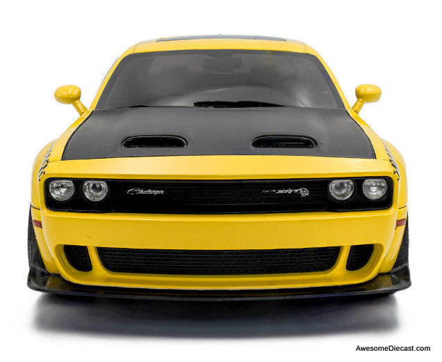 2023 Dodge Challenger SRT Hellcat Redeye Widebody, Yellow: NYC Hellcab 1:18 Diecast Model Car by Solido