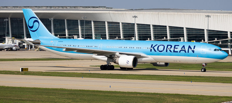 Airbus A330-300 Korean Air (Reg #HL8025) 1:400 Diecast Model Plane