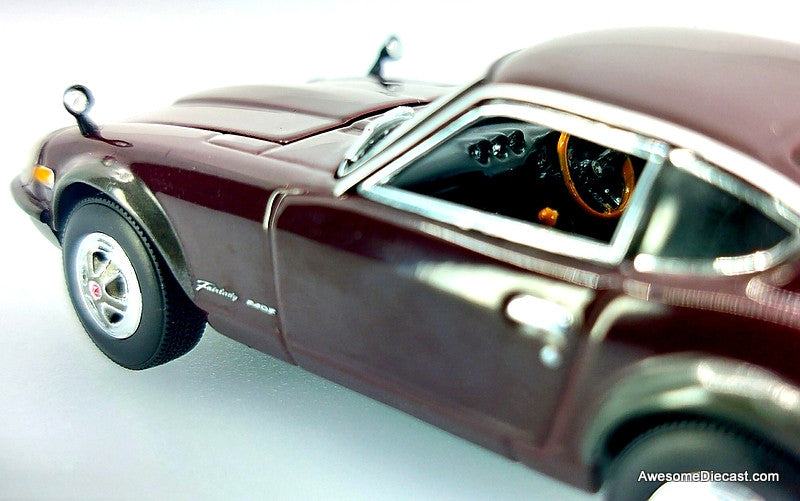 Nissan Fairlady 204Z-G, Maroon 1:43 Diecast Model Car by Kyosho