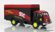 Corgi 1:50  Renault Faineant Fourgon - SIC