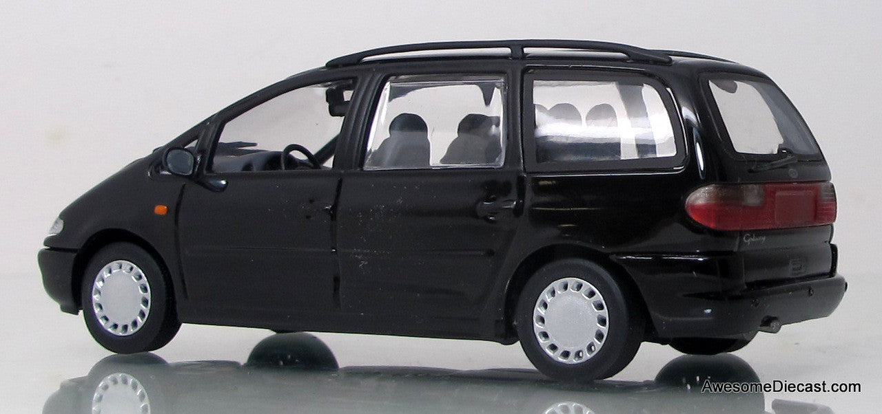 Minichamps 1:43 1995 Ford Galaxy (Black)