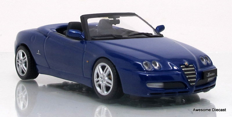Minichamps 1:43 2003 Alfa Spider, Metallic Blue