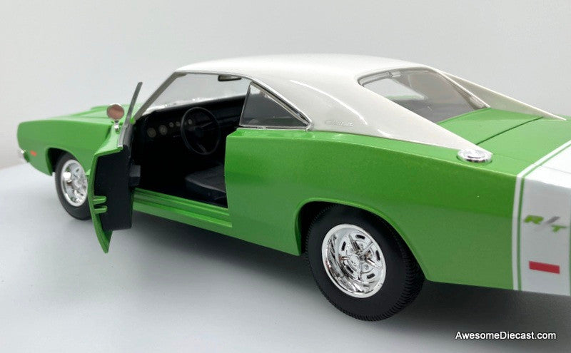 1969 Dodge Charger R/T, Metallic Green/White 1:18 Diecast Model