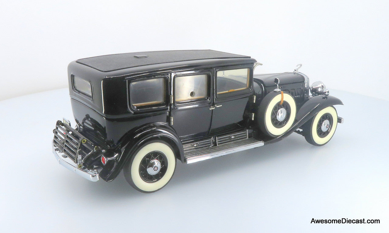1930 Cadillac V16 Imperial Sedan - Black 1:24 Diecast Model by Franklin Mint