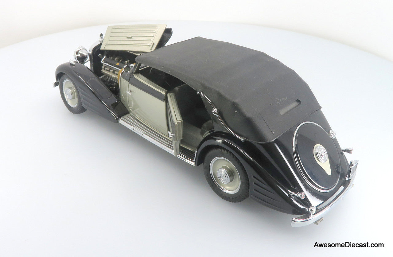 1940 Packard Custom - Maroon Convertible Victoria 1:24 Diecast