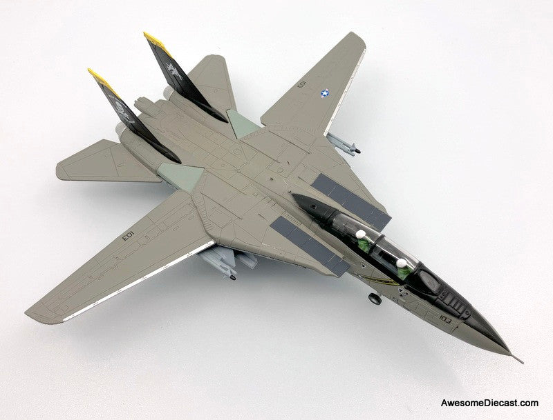 Flight Deck Models 1:100 Grumman F-14B Tomcat: USS John F Kennedy 2004 "Jolly Rogers" Last Tomcat Cruise