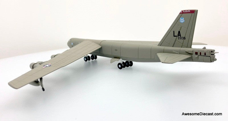 Flight Deck Models 1:200 Boeing B-52 Stratofortress: US Air Force