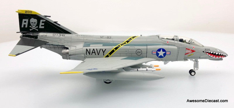 Flight Deck Models 1:100 McDonnell Douglas F-4C Phantom: USS Roosevelt "Jolly Rogers" (Fantasy Shark Mouth Scheme)