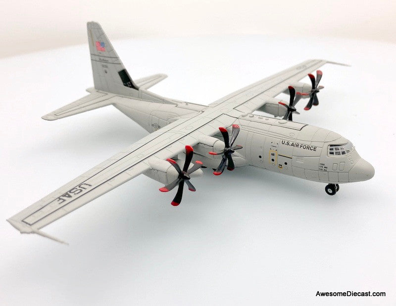 Flight Deck Models 1:200 Lockheed Martin C-130J Super Hercules: United States Air Force