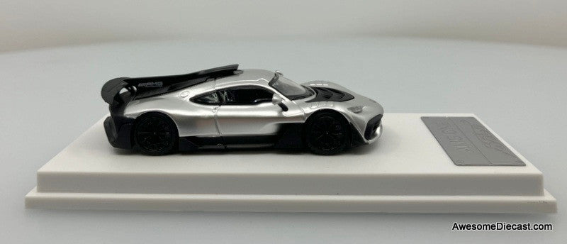Solo Model 1:64 Mercedes AMG One, Silver