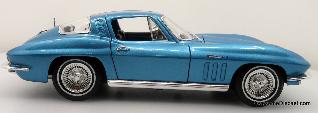 1965 Chevrolet Corvette, Sky Blue 1:18 Diecast Model Car by Maisto