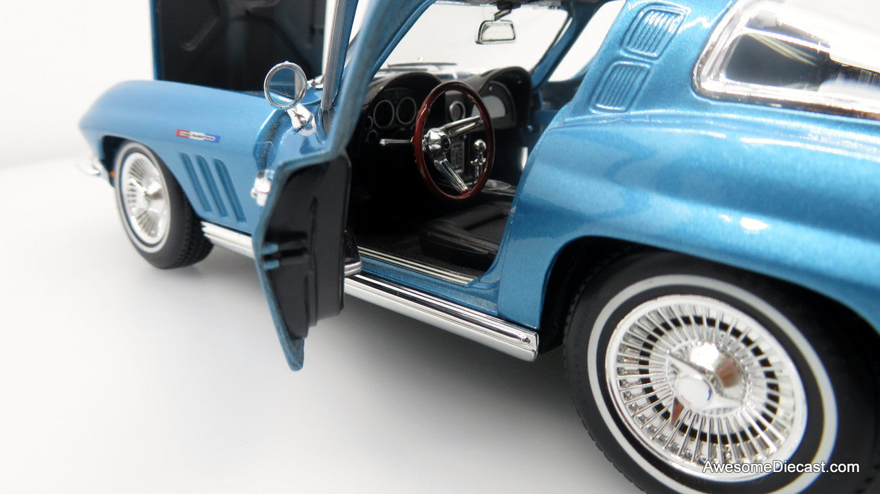 1965 Chevrolet Corvette, Sky Blue 1:18 Diecast Model Car by Maisto